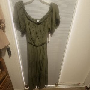 Luxology Olive Green Off-Shoulder Maxi Dress